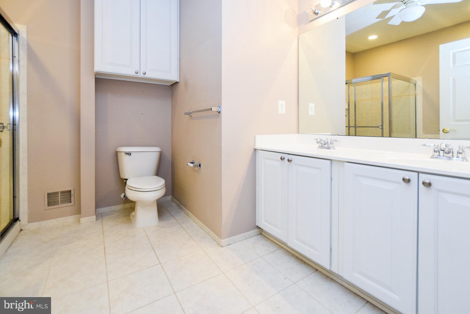 8518 Meadowsweet Road Pikesville, MD 21208 - Photo 8 of 28 Bath (Master)