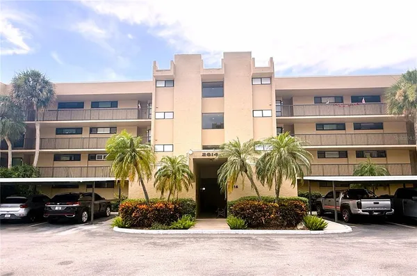 $1,950 | 2614 Cove Cay Drive, Unit 204, Clearwater, FL 33760