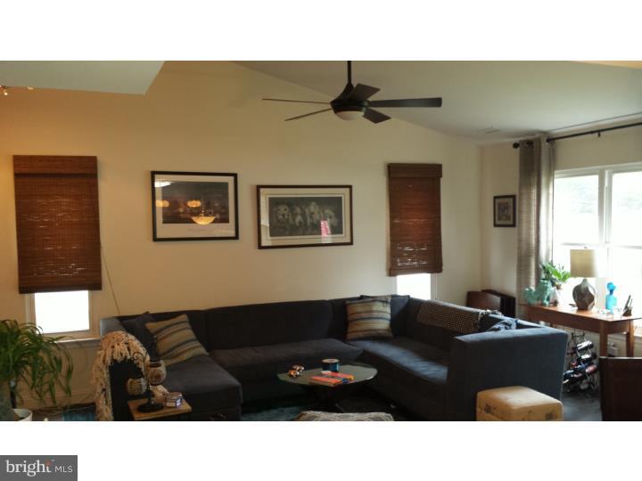 52 Cameron Circle Clementon, NJ 08021 - Photo 6 of 16 Family Room
