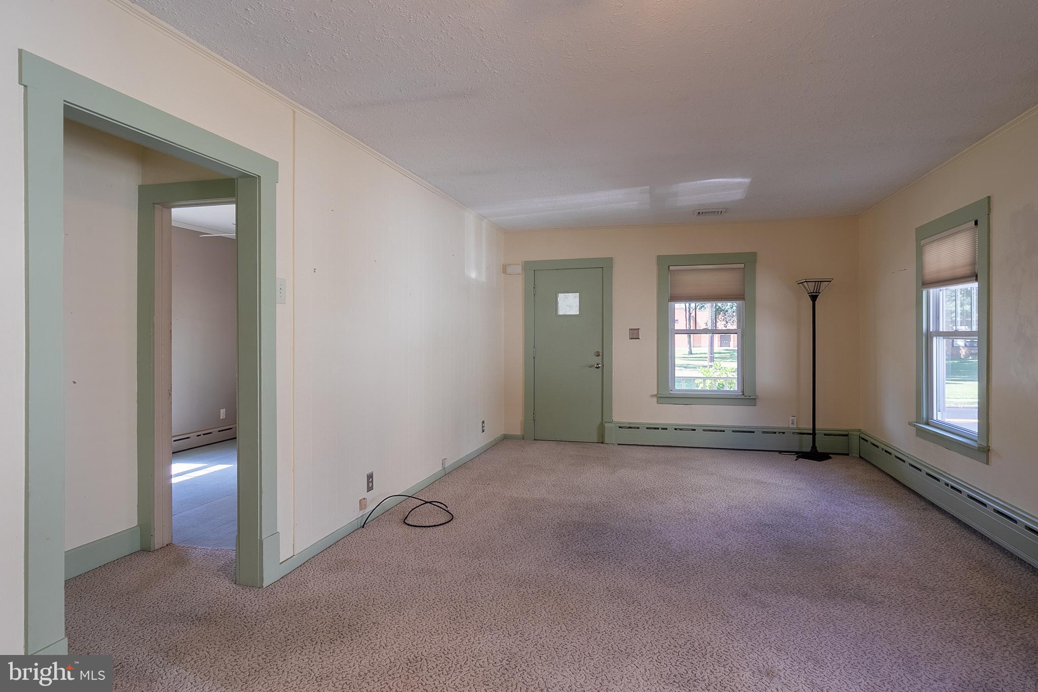1314 Lower Ferry Road Ewing, NJ 08618 - Photo 14 of 31