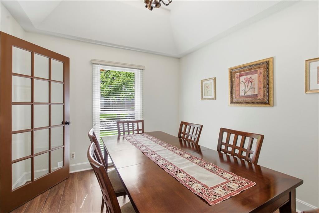 7918 North Northwood Road Kansas City, MO 64151 - Photo 11 of 57