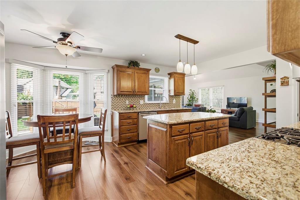 7918 North Northwood Road Kansas City, MO 64151 - Photo 13 of 57