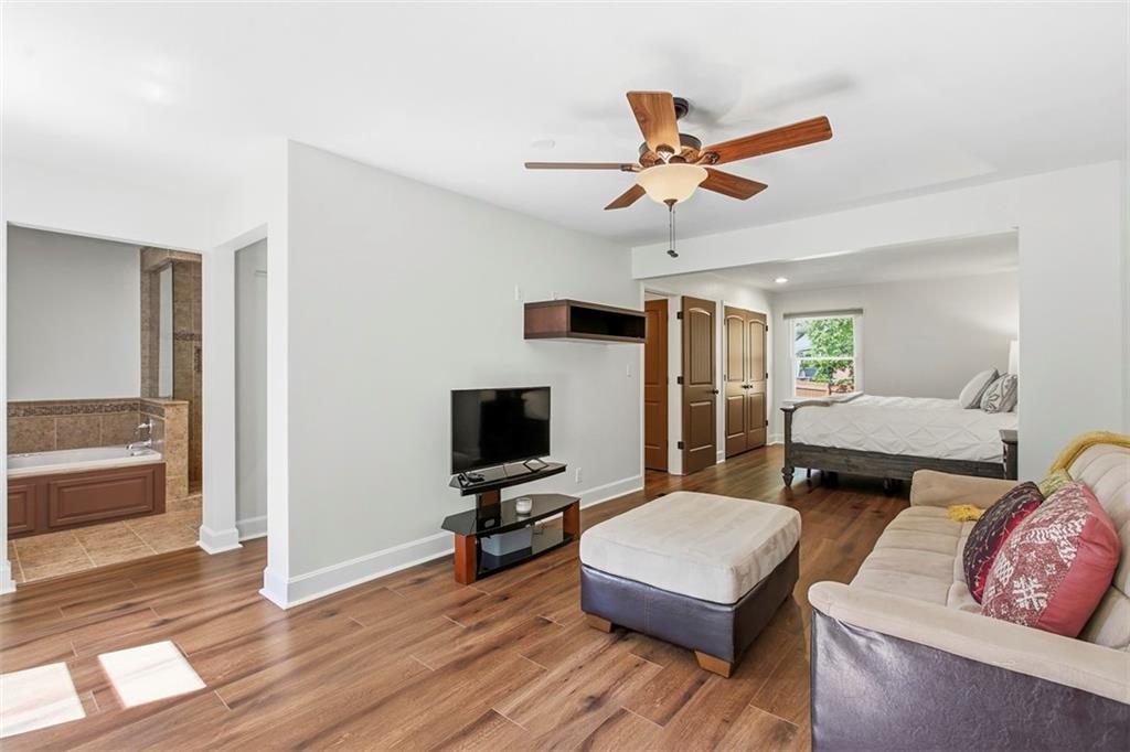 7918 North Northwood Road Kansas City, MO 64151 - Photo 31 of 57