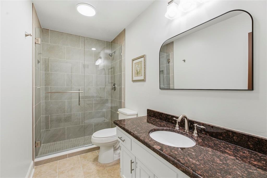 7918 North Northwood Road Kansas City, MO 64151 - Photo 40 of 57