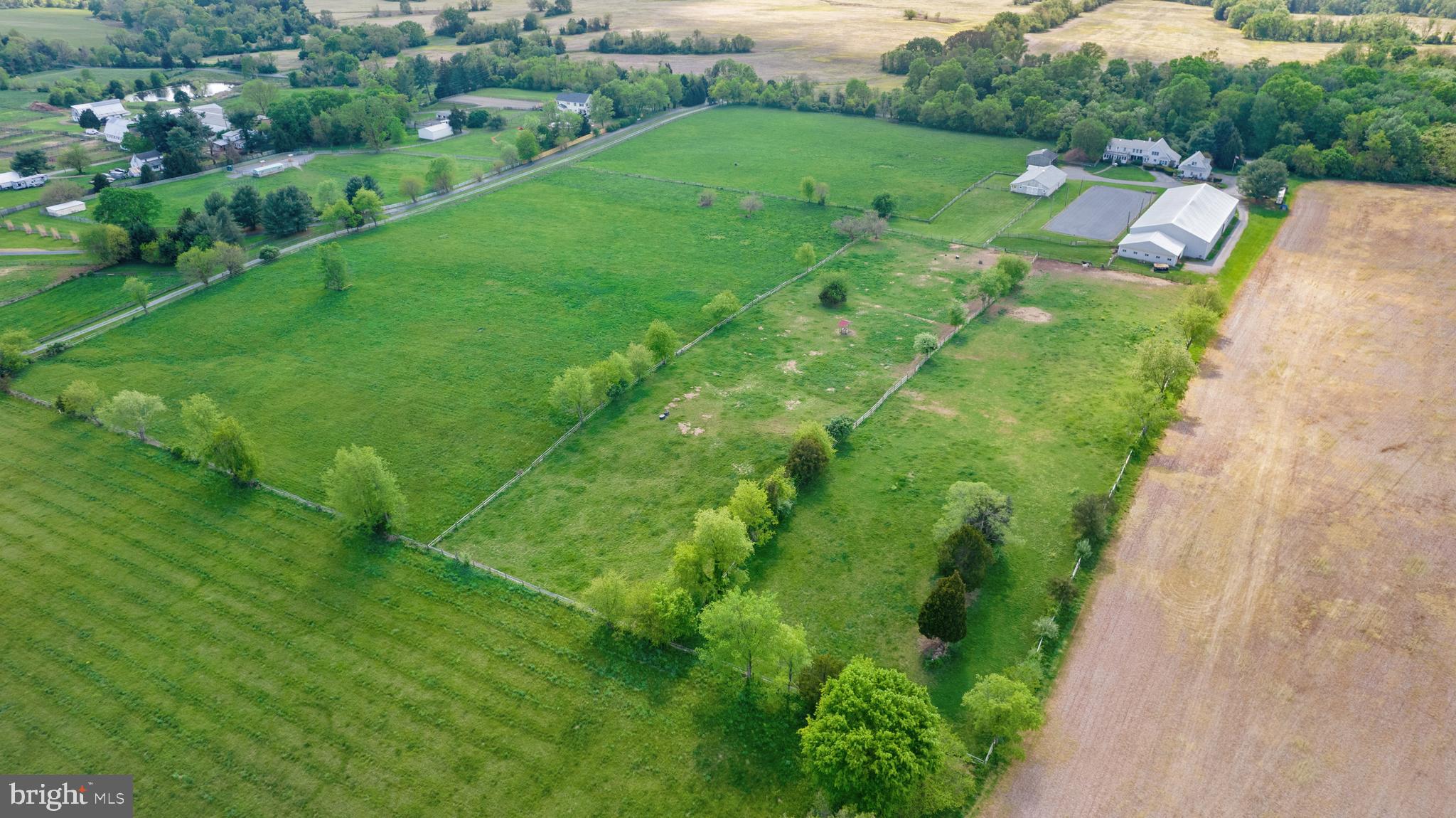 16039 Partnership Road Poolesville, MD 20837 - Photo 3 of 97