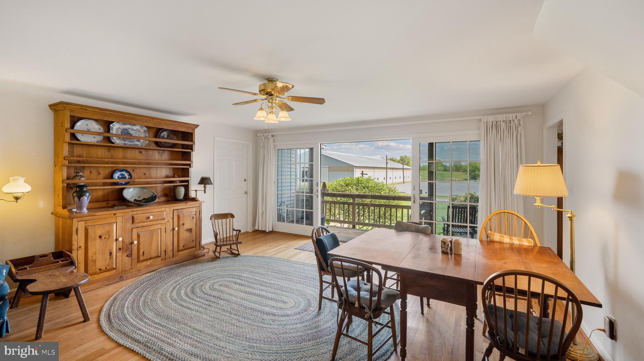 16039 Partnership Road Poolesville, MD 20837 - Photo 40 of 97 Great Room leads to balcony