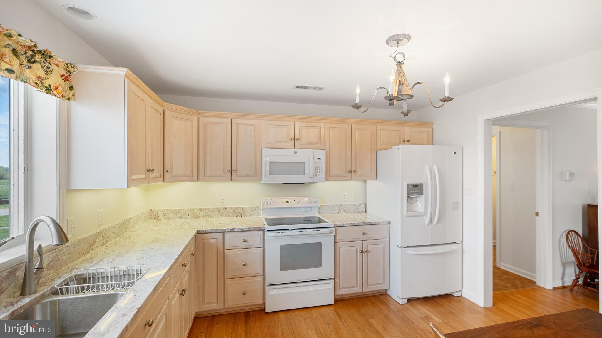 16039 Partnership Road Poolesville, MD 20837 - Photo 60 of 97 In Law Full Kitchen