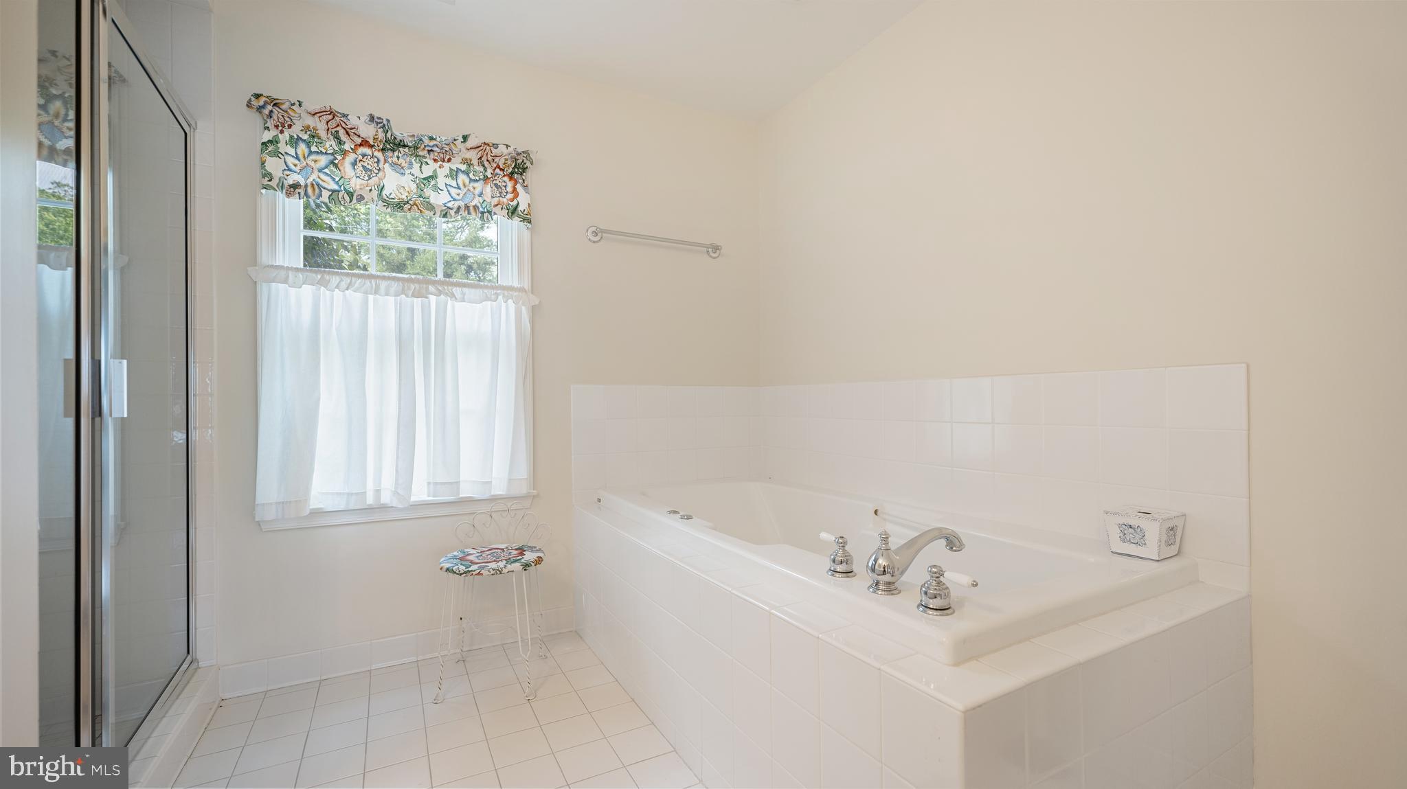 16039 Partnership Road Poolesville, MD 20837 - Photo 77 of 97 Large Soaking Tub in In Law Addition