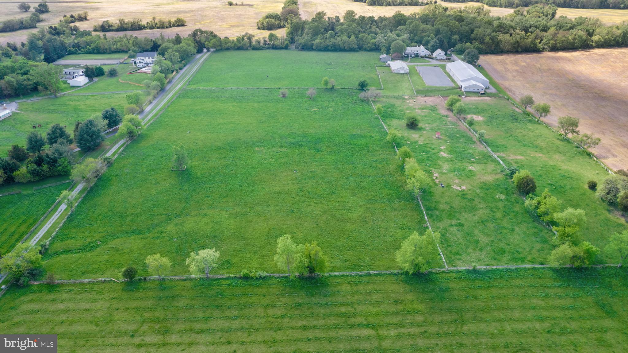 16039 Partnership Road Poolesville, MD 20837 - Photo 8 of 97