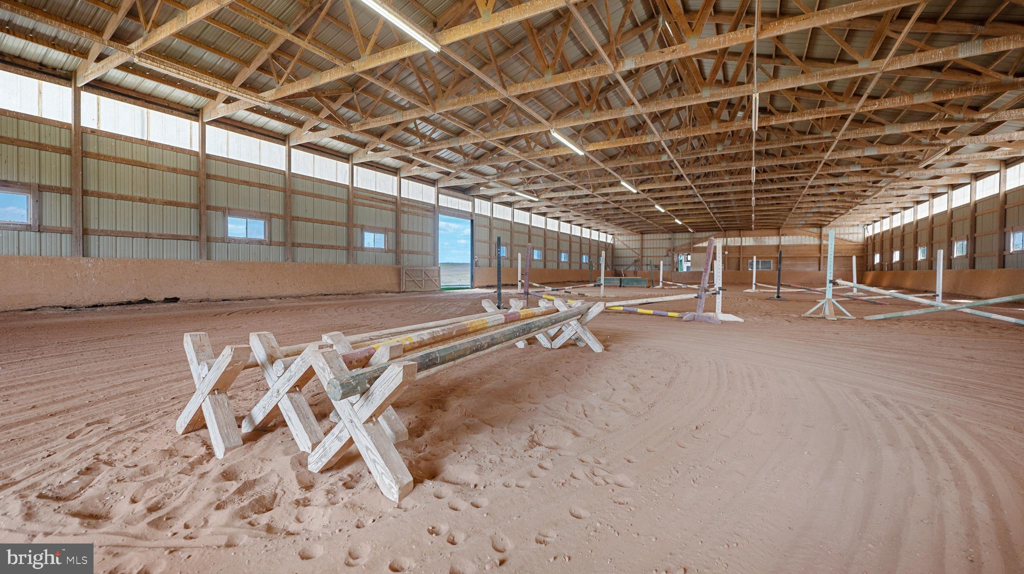 16039 Partnership Road Poolesville, MD 20837 - Photo 86 of 97 Many jump setups in arena