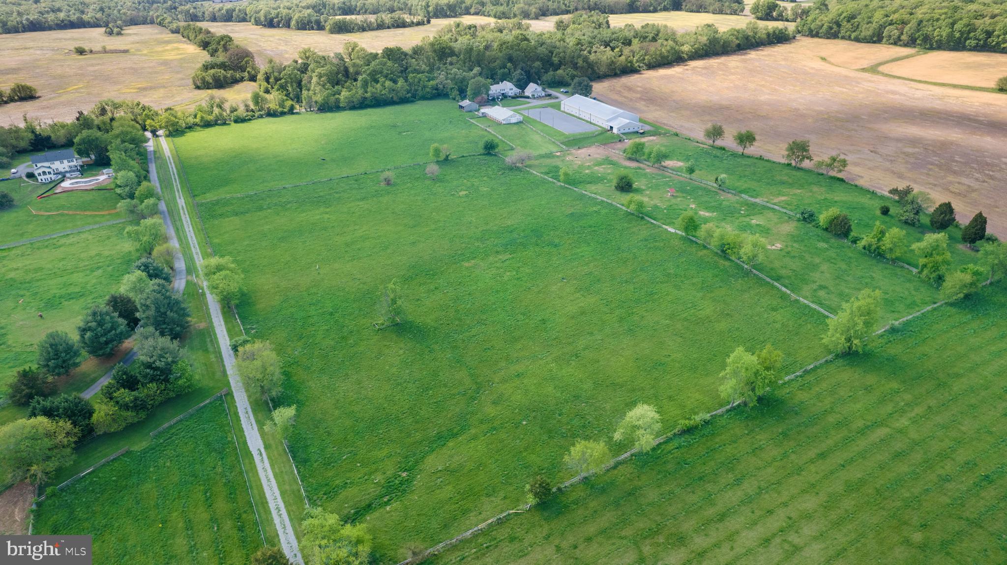 16039 Partnership Road Poolesville, MD 20837 - Photo 9 of 97