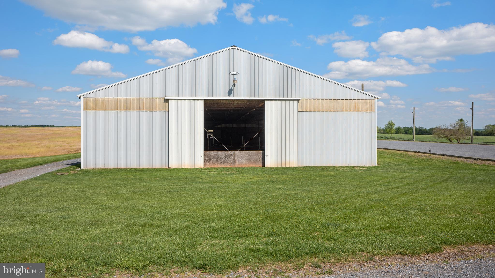 16039 Partnership Road Poolesville, MD 20837 - Photo 92 of 97 Indoor Riding Arena
