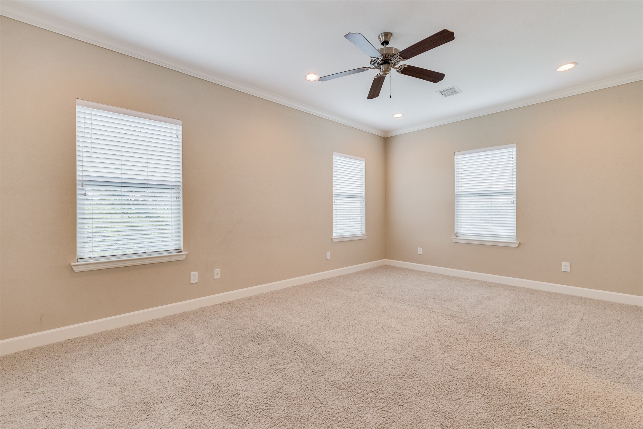 5807 Larkin Street Houston, TX 77007 - Photo 17 of 33