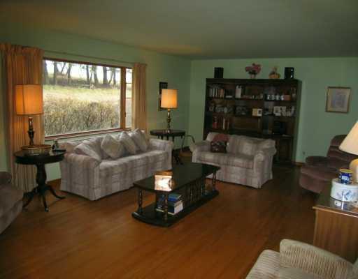 433 McClelland Road Canonsburg, PA 15317 - Photo 2 of 8 Living Room.