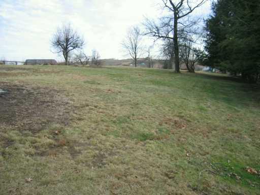 433 McClelland Road Canonsburg, PA 15317 - Photo 8 of 8 View.
