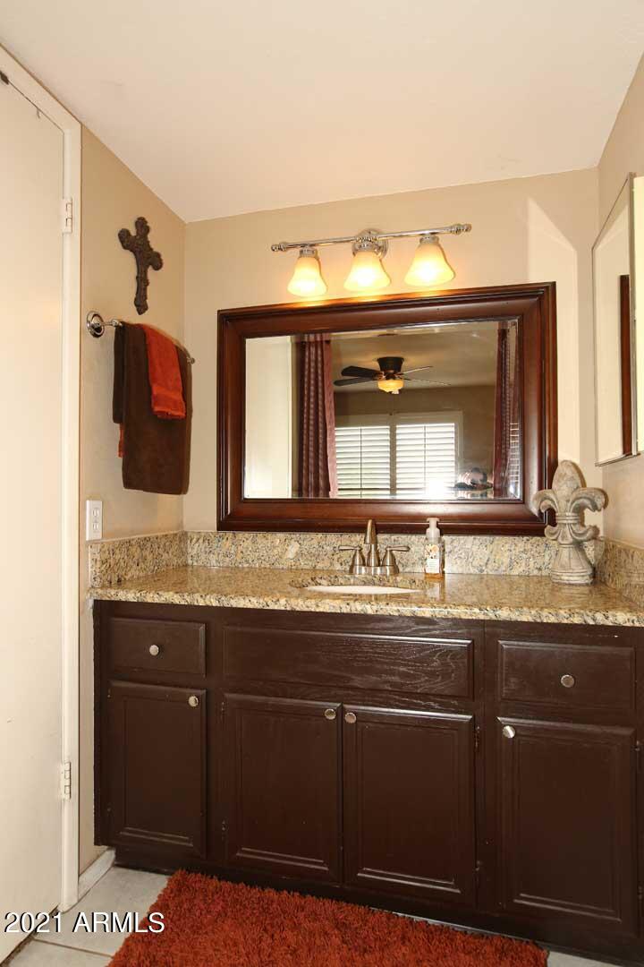1734 East Grandview Road Phoenix, AZ 85022 - Photo 16 of 32 Master Bath2 (1)