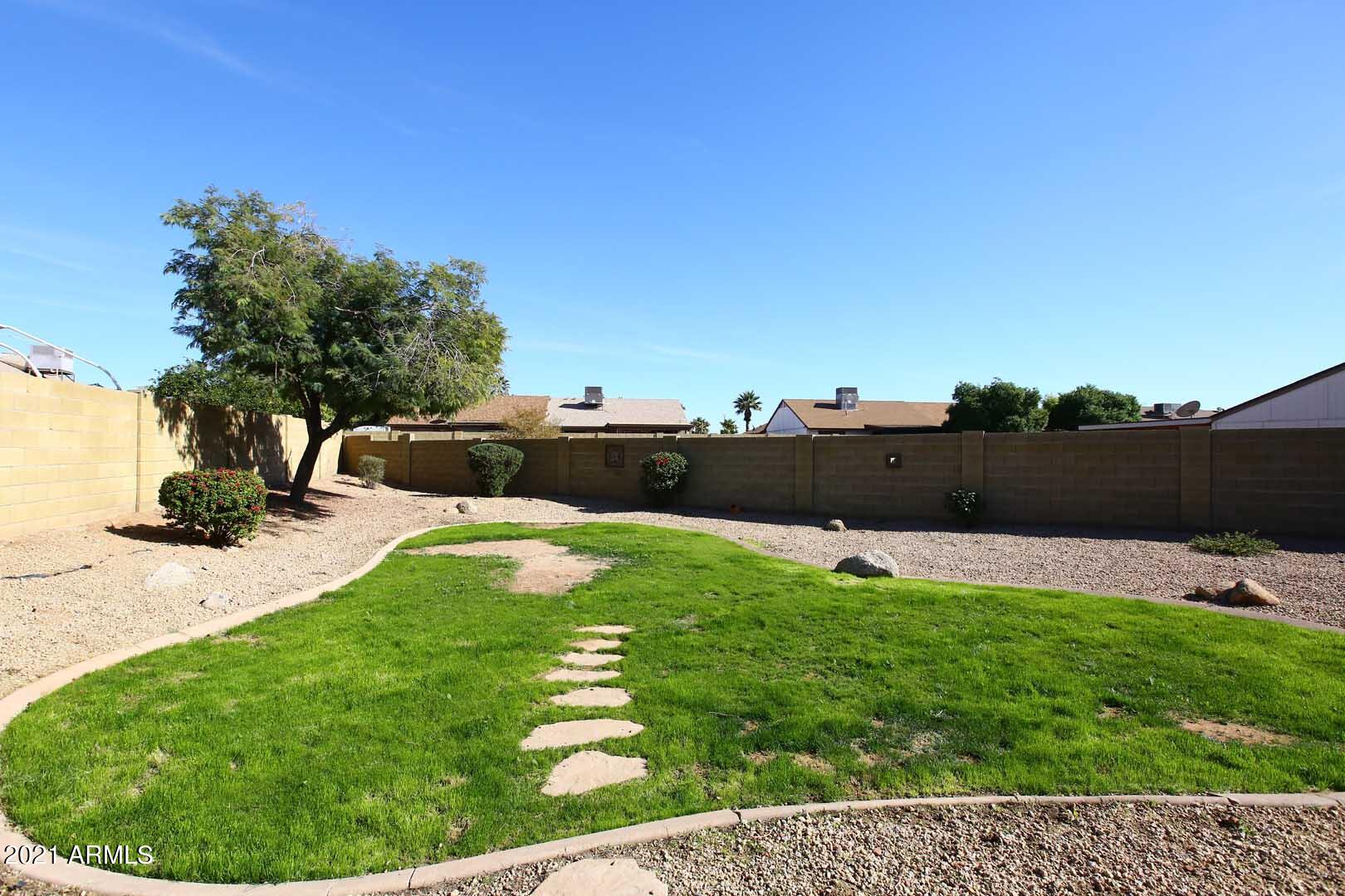 1734 East Grandview Road Phoenix, AZ 85022 - Photo 27 of 32 Grass Area (1)