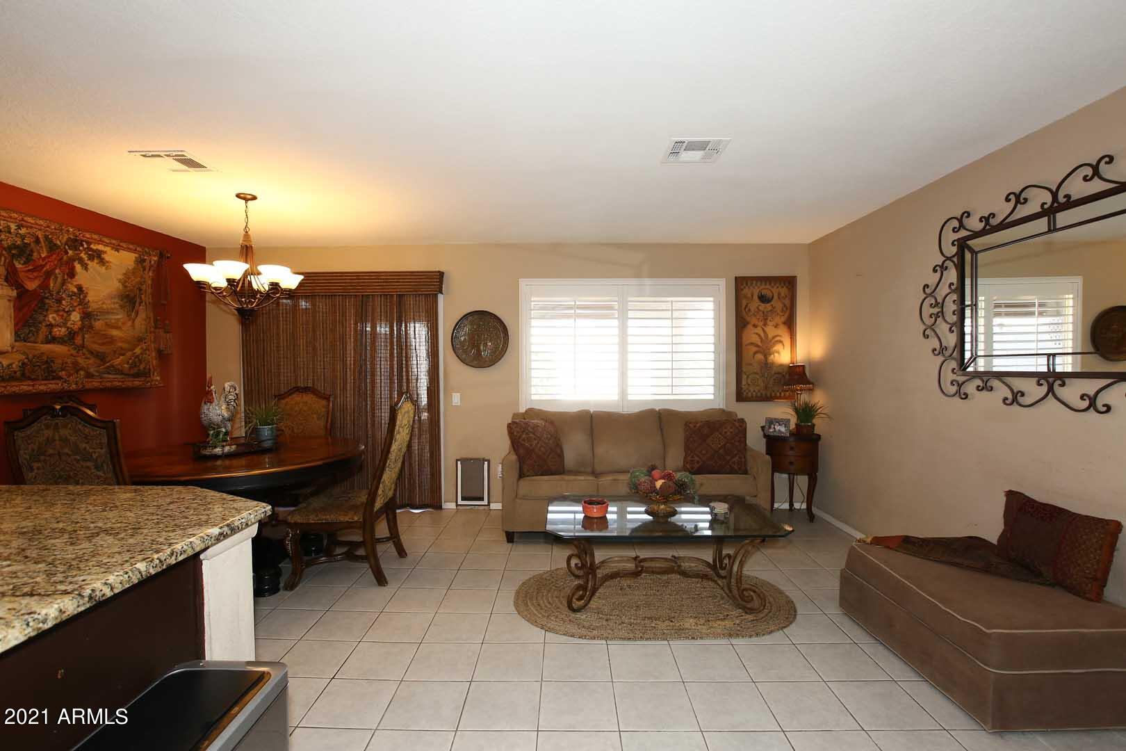 1734 East Grandview Road Phoenix, AZ 85022 - Photo 7 of 32 Family Room