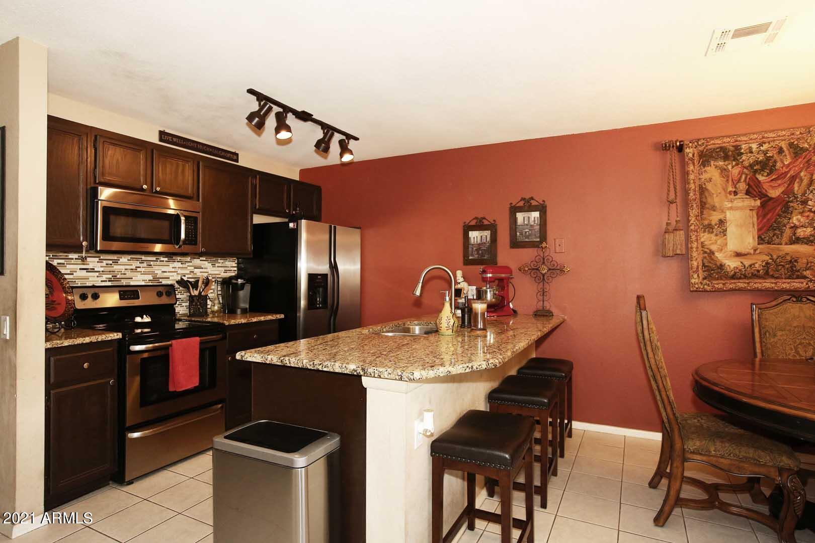 1734 East Grandview Road Phoenix, AZ 85022 - Photo 9 of 32 Kitchen (4)