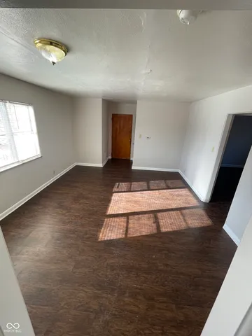 $895 | 4 North Butler Avenue, Unit 8, Indianapolis, IN 46219