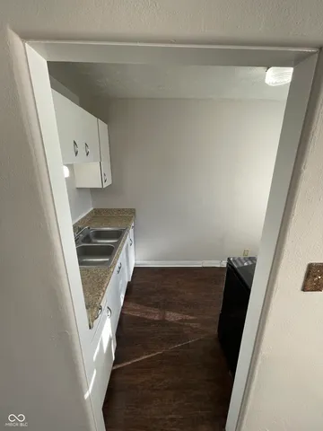 $895 | 4 North Butler Avenue, Unit 8, Indianapolis, IN 46219