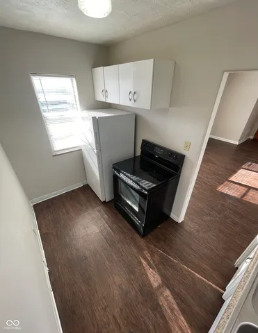 $895 | 4 North Butler Avenue, Unit 8, Indianapolis, IN 46219