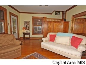 631 West Vine Street Springfield, IL 62704 - Photo 6 of 12 Gallery Image 6