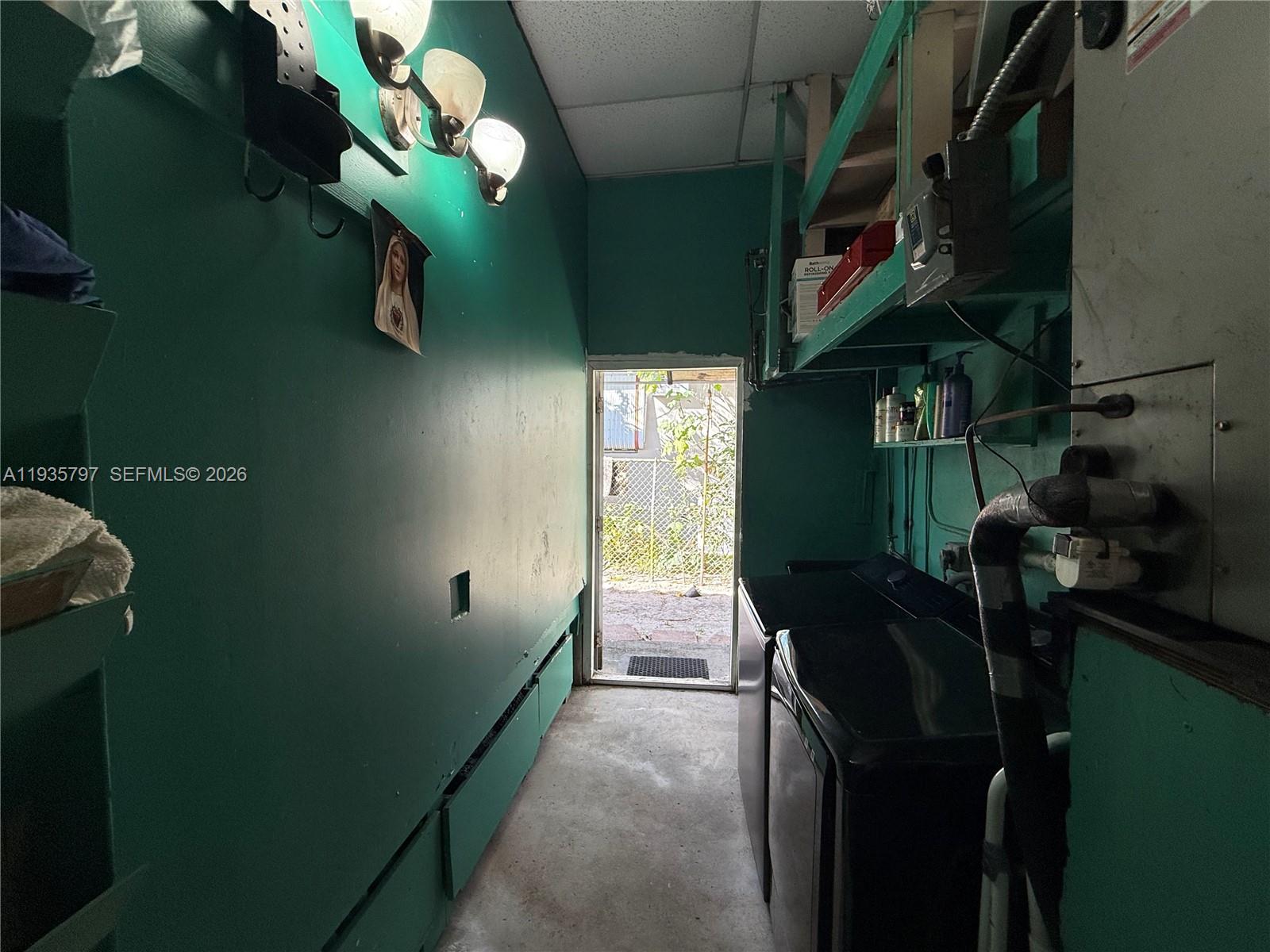 79 Northwest 143rd Street Miami, FL 33168 - Photo 19 of 37