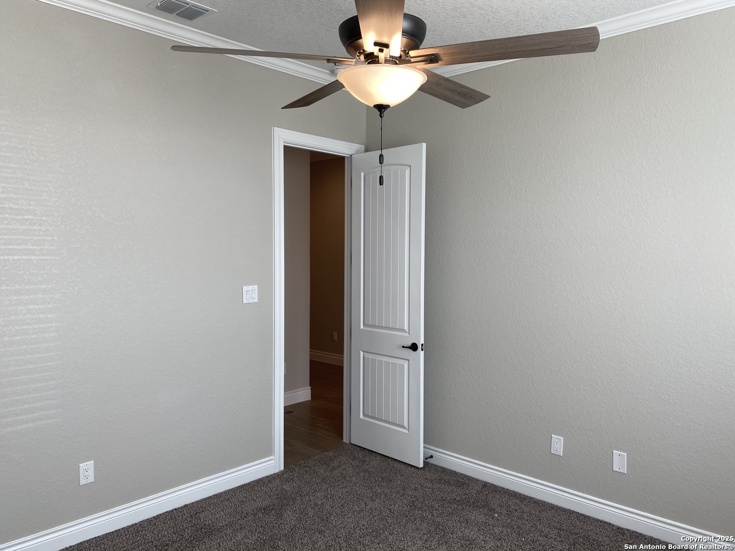 4803 Viewcrest Road San Antonio, TX 78217 - Photo 33 of 39