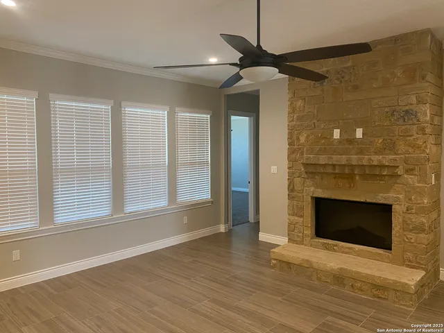 $2,895 | 4803 Viewcrest Road, San Antonio, TX 78217