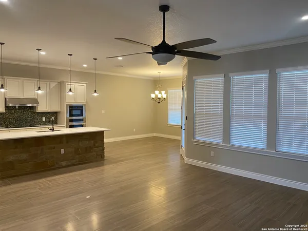 $2,695 | 4803 Viewcrest Road, San Antonio, TX 78217