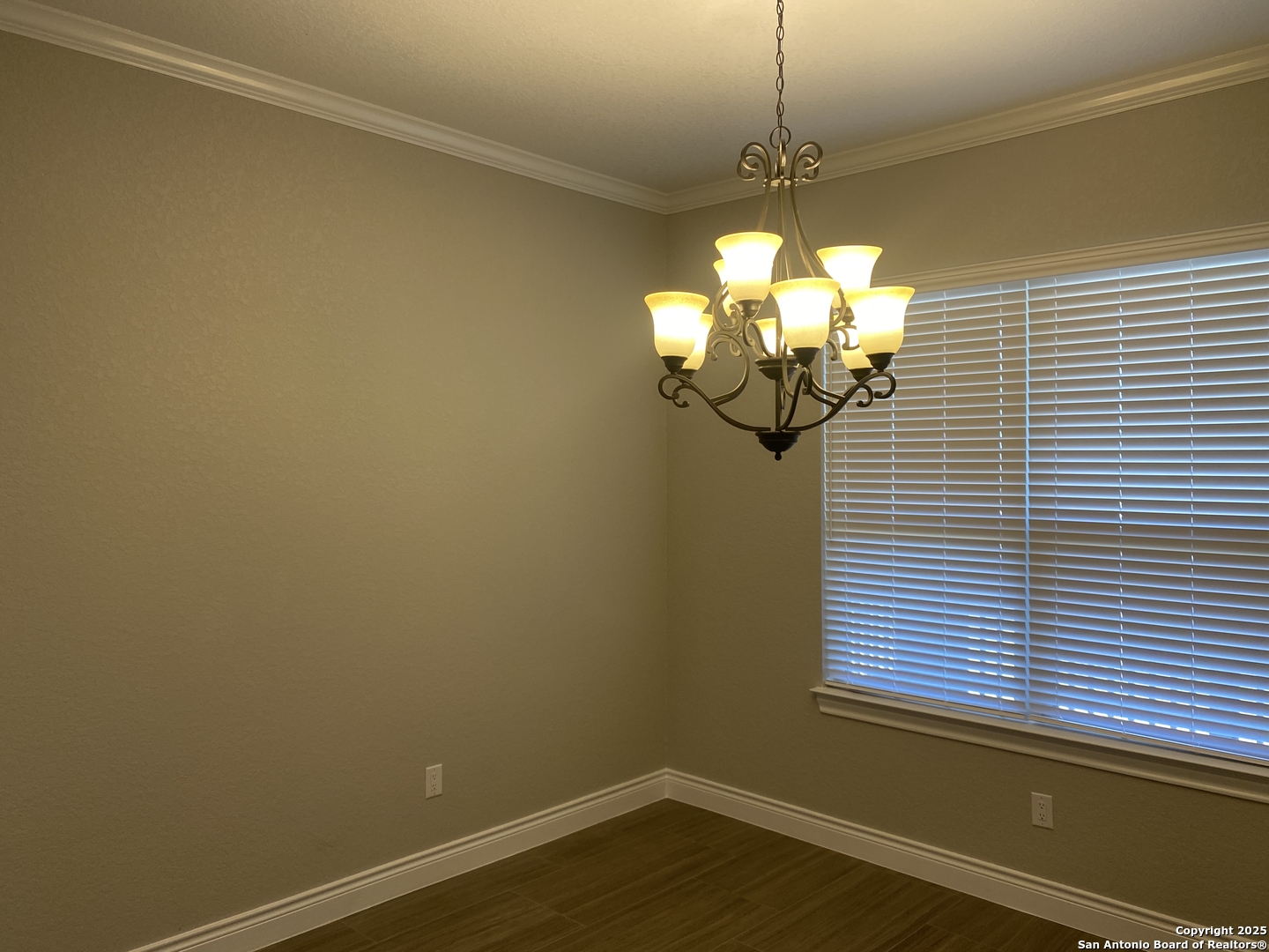 4803 Viewcrest Road San Antonio, TX 78217 - Photo 9 of 39