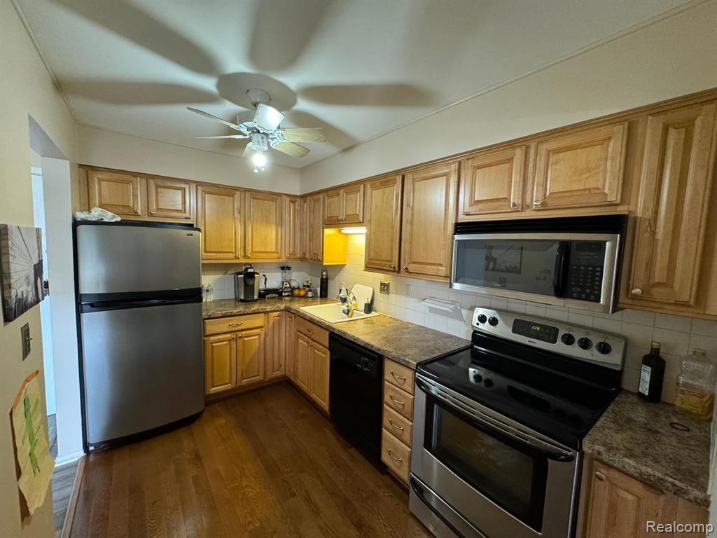 30475 West 14 Mile Road, Unit 75 Farmington Hills, MI 48334 - Photo 13 of 16