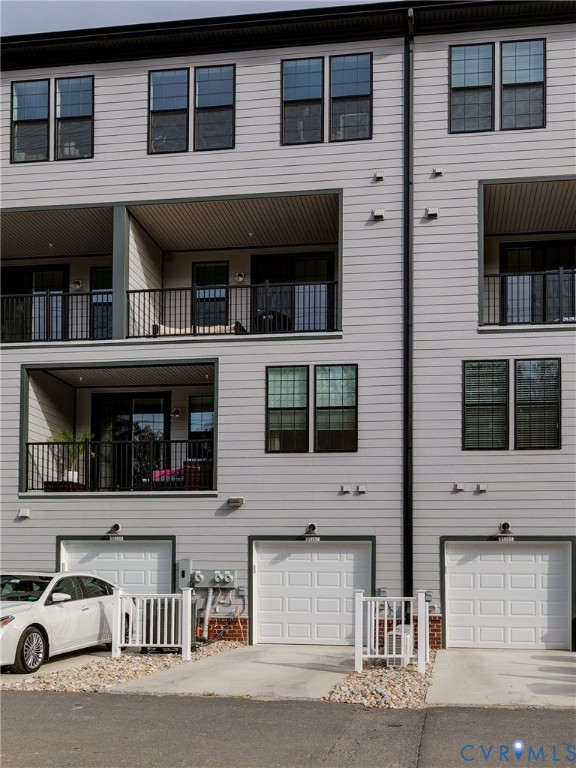 13267 Garland Lane Midlothian, VA 23114 - Photo 33 of 35 a building with balcony