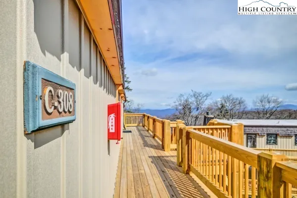 $184,900 | 100 Lower Holiday Lane, Unit C308, Beech Mountain, NC 28604