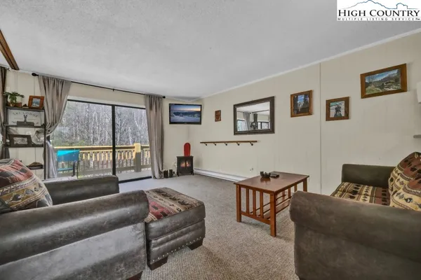 $184,900 | 100 Lower Holiday Lane, Unit C308, Beech Mountain, NC 28604