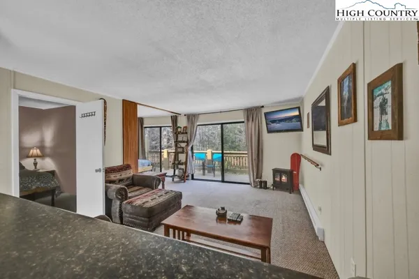 $184,900 | 100 Lower Holiday Lane, Unit C308, Beech Mountain, NC 28604