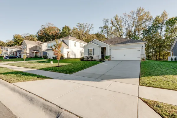 $409,900 | 563 Ballard Drive, White House, TN 37188