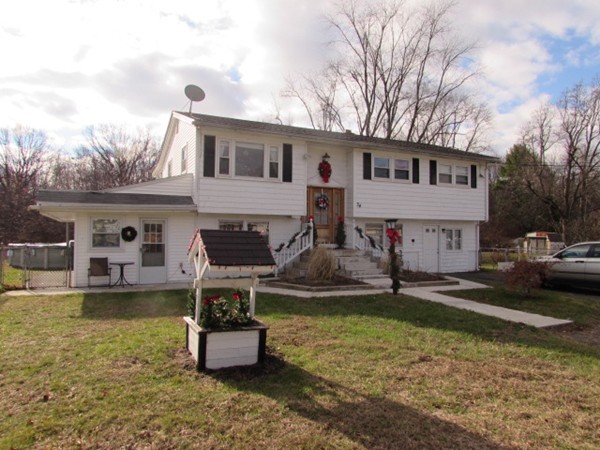 34 New Ludlow Road Granby, MA 01033 - Photo 1 of 25 Gallery Image 1