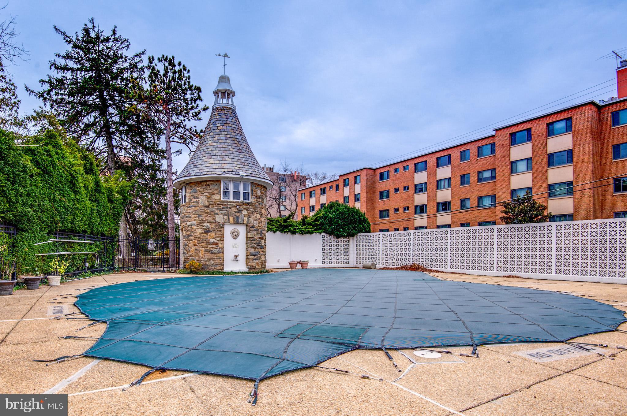 1301 South Arlington Ridge Road, Unit 503 Arlington, VA 22202 - Photo 11 of 37