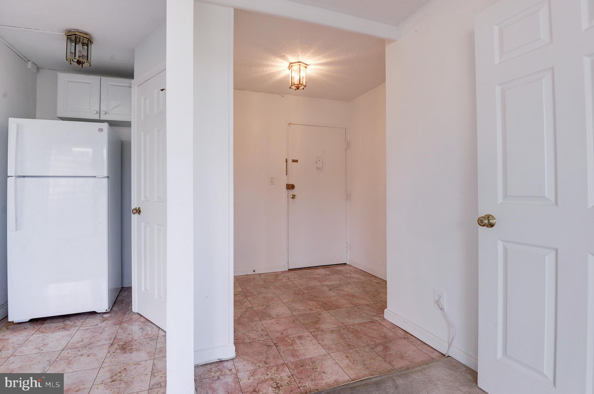 1301 South Arlington Ridge Road, Unit 503 Arlington, VA 22202 - Photo 18 of 37
