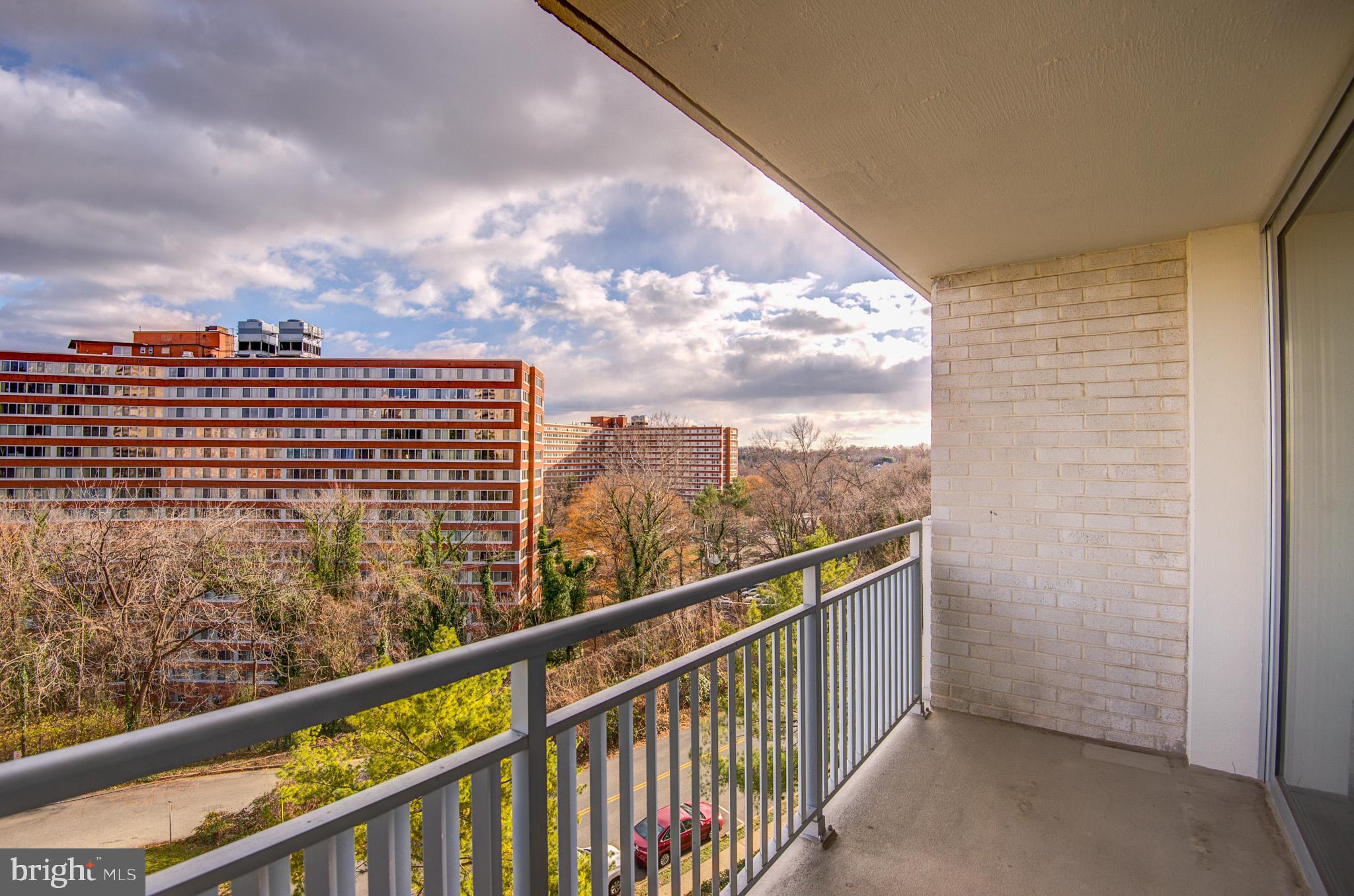 1301 South Arlington Ridge Road, Unit 503 Arlington, VA 22202 - Photo 30 of 37