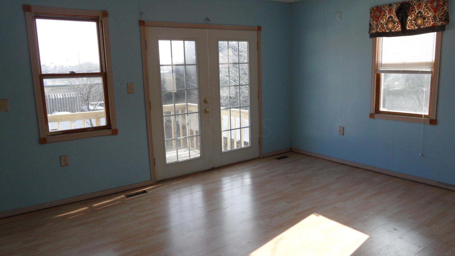 1062 Ross Road Whitehall, OH 43227 - Photo 23 of 26