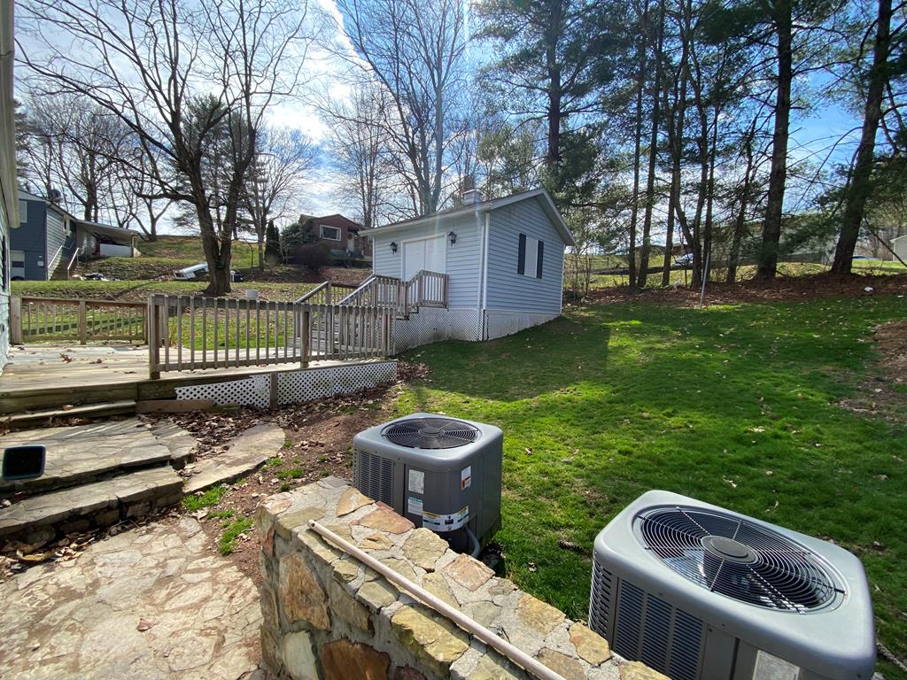 301 Edgewood Road Bluefield, VA 24605 - Photo 27 of 31 Gallery Image 27