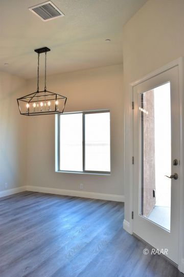 152 Rainshadow Court Ridgecrest, CA 93555 - Photo 10 of 35 Gallery Image 10