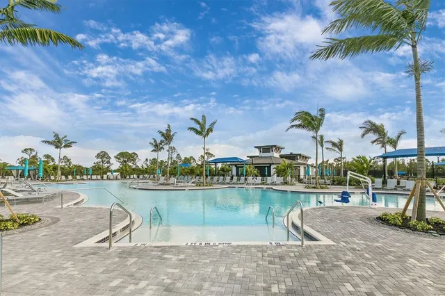 $390,000 | 12180 Wellen Golf Street, Unit 301, Venice, FL 34293