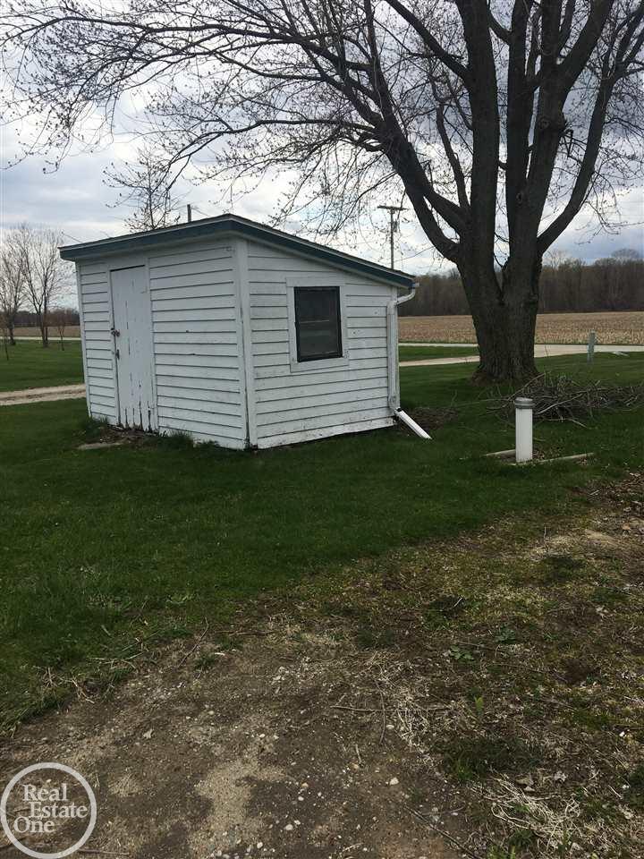 8346 Vincent Road Jeddo, MI 48032 - Photo 45 of 45 31379116-44.JPG
