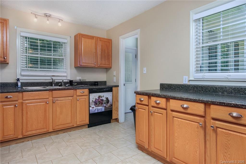 7913 Henry Harris Road Indian Land, SC 29707 - Photo 10 of 30 Gallery Image 10