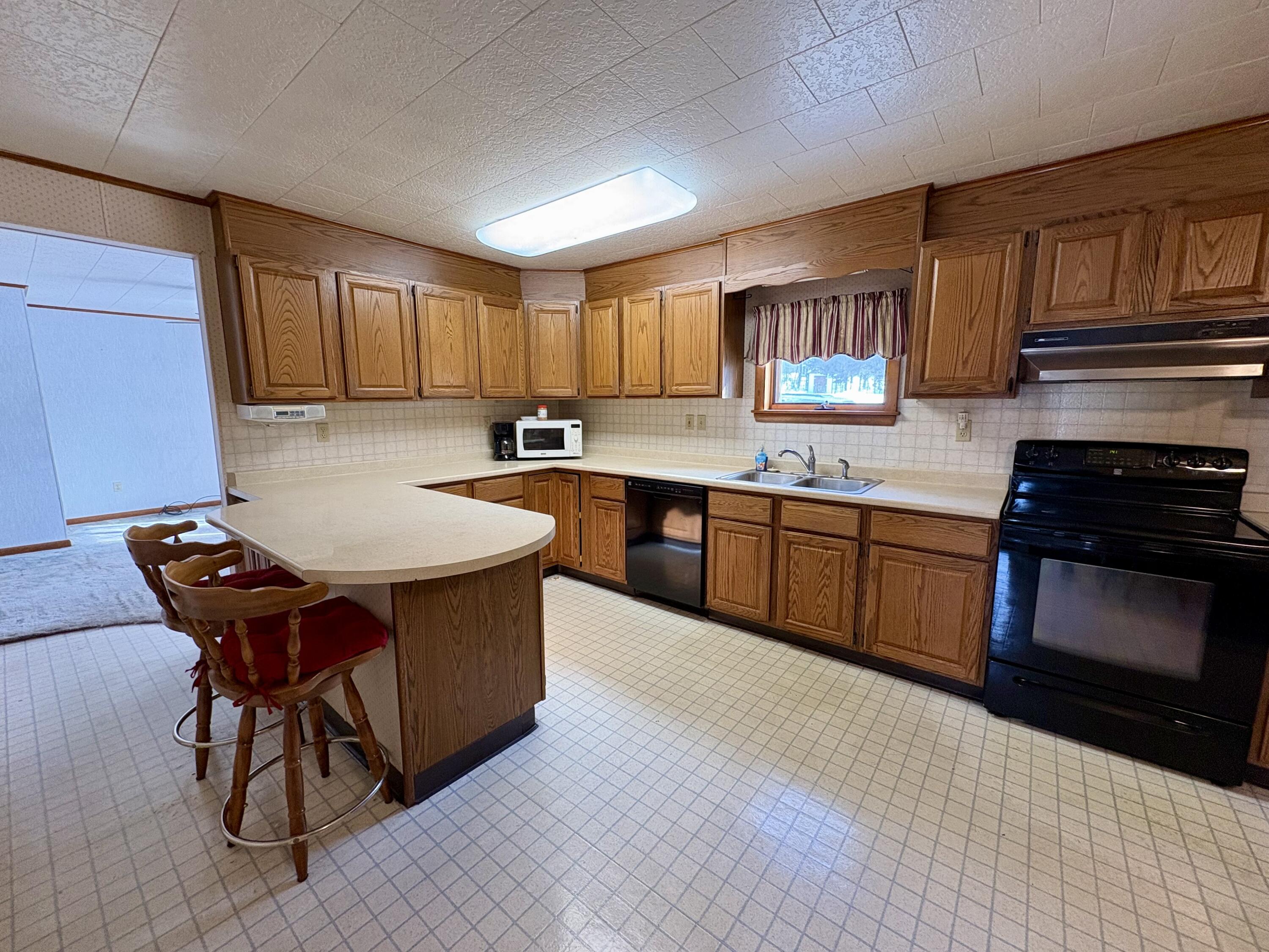 56 Station Street Ashland, ME 04732 - Photo 5 of 44 IMG_1148