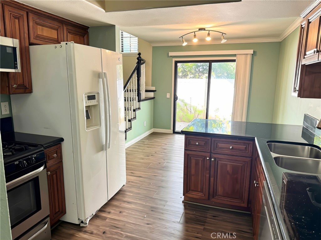 2350 Sutter Way, Unit 250 Fullerton, CA 92833 - Photo 3 of 16 Gallery Image 3
